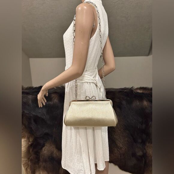 Gold Togo Cowhide Calfskin Handmade “Bow” Shaped Kisslock Baguette Bag/Crossbody - Picture 6 of 16